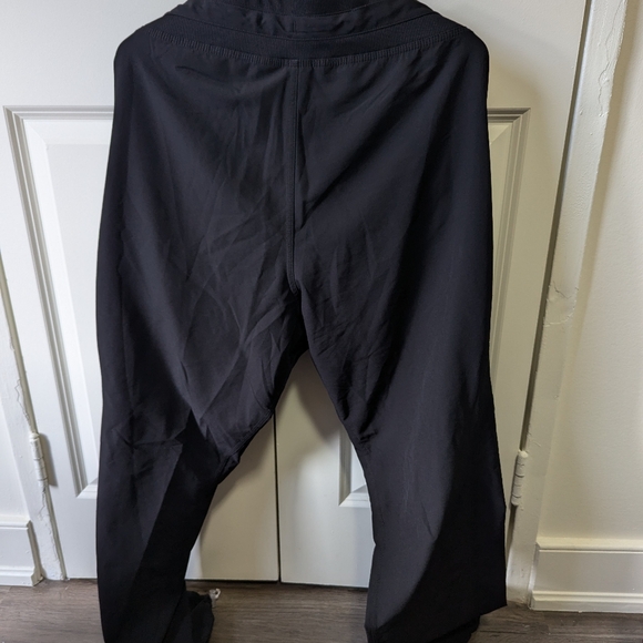 Kirkland Women's XL Pants - Picture 2 of 2